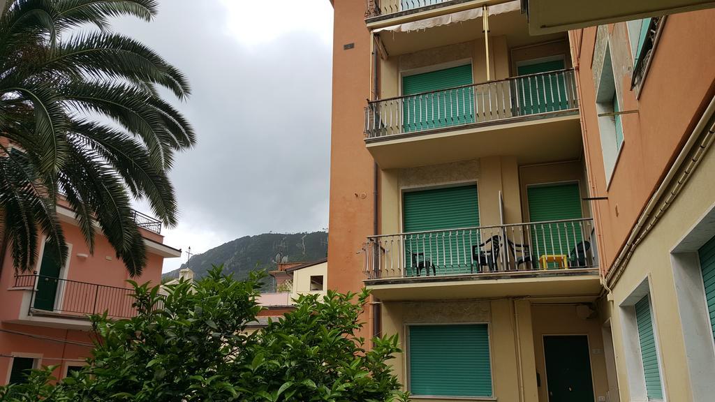Hotel Raggi Di Sole Monterosso al Mare Exterior foto